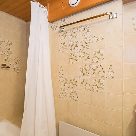 Apartment Diure 222 *